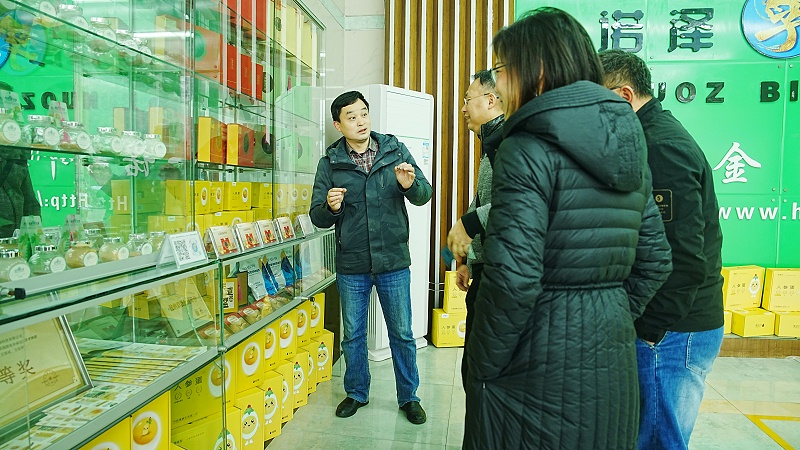 湖南诺泽生物董事长刘智谋先生接受了《经济日报》记者采访